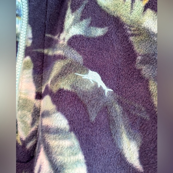 Tommy Bahama, XL, 1/4 zip Fleece - Picture 7 of 14